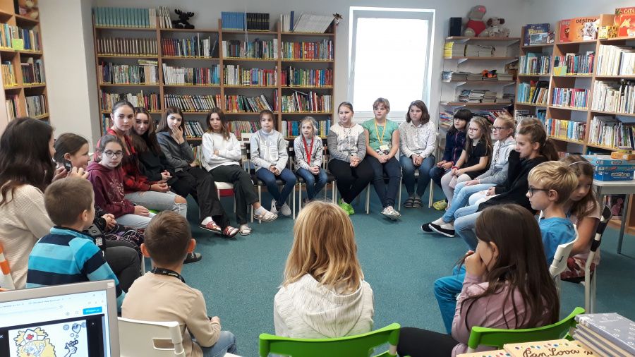 School Press Club school newspaper easily and quickly